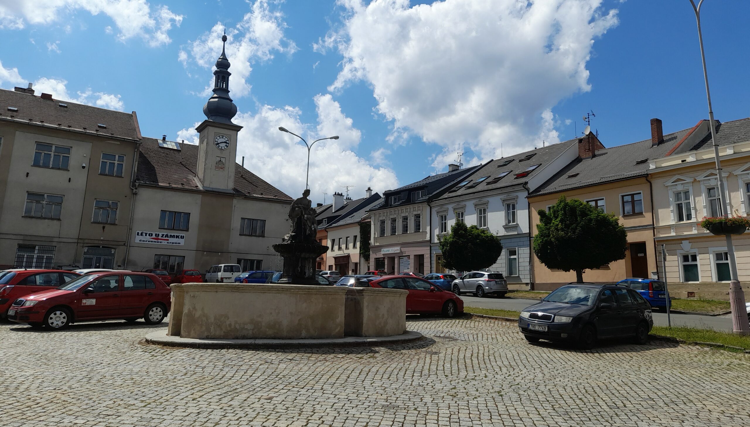 Náměstí v Zábřehu zdobí desítky historických domů